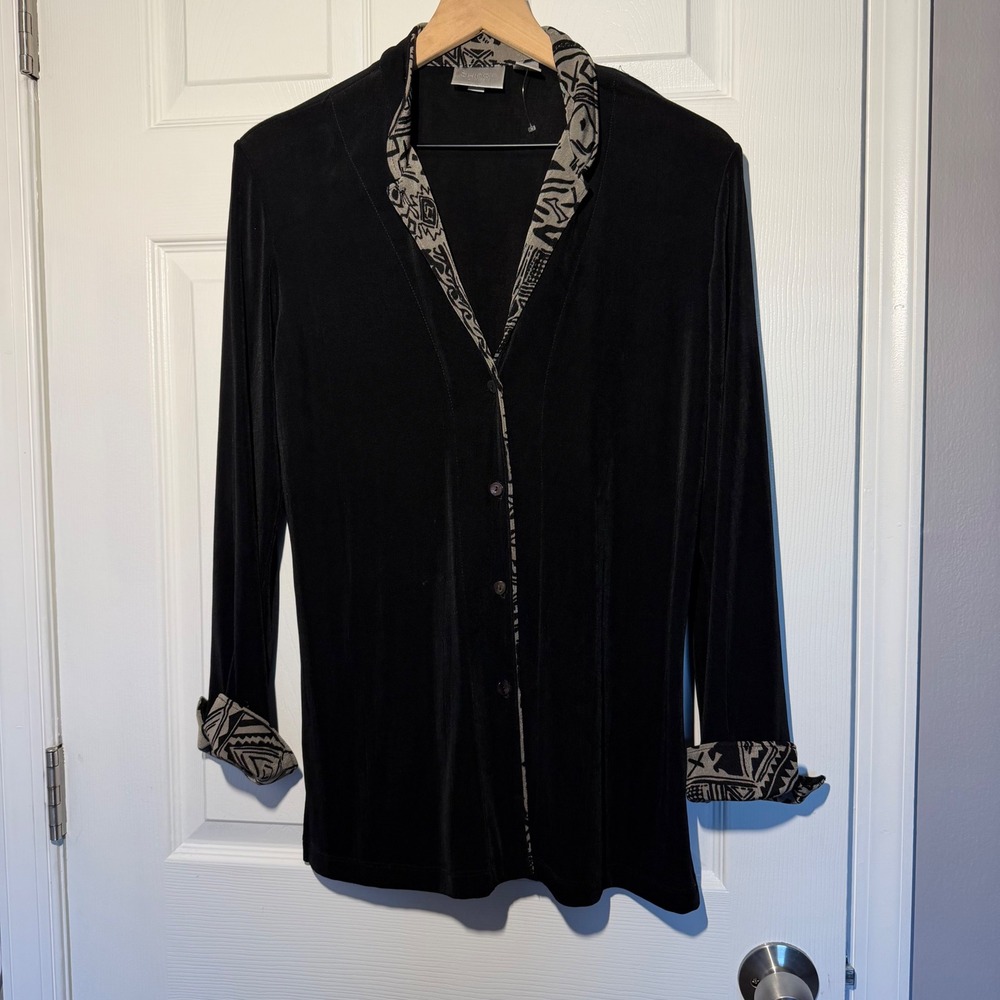 Chicos Travelers Black Slinky Knit Button Down Top Tribal Print Trim Size 1 M